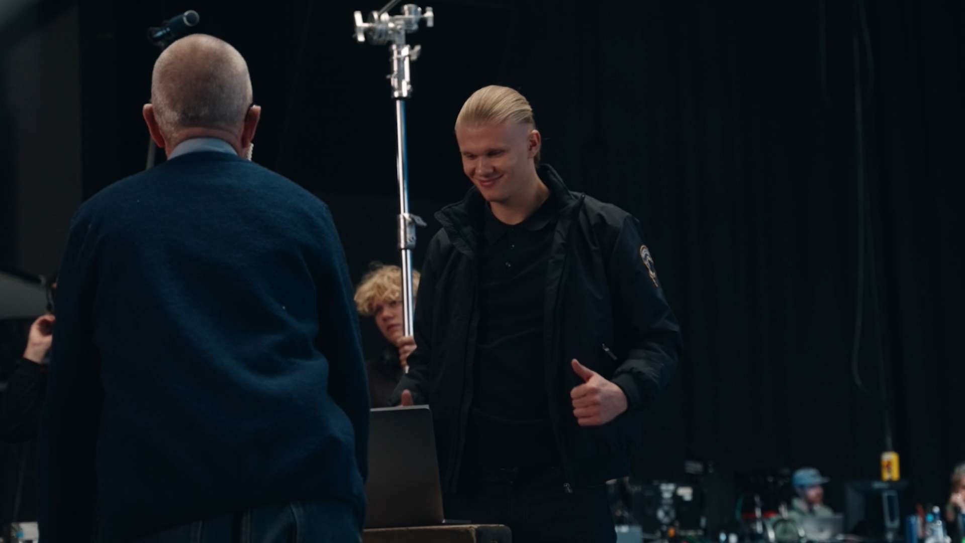 也在国际上 也在国际上